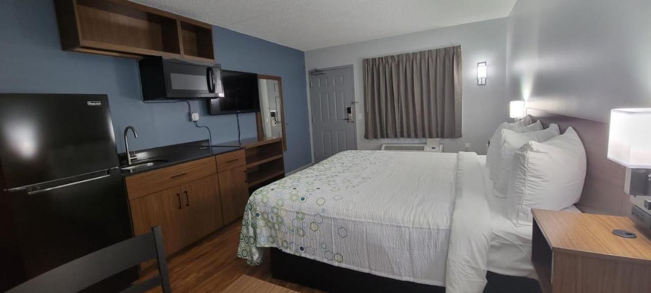 Hometowne Studios By Red Roof Egg Harbor-Atlantic City Airport Egg Harbor Township Buitenkant foto