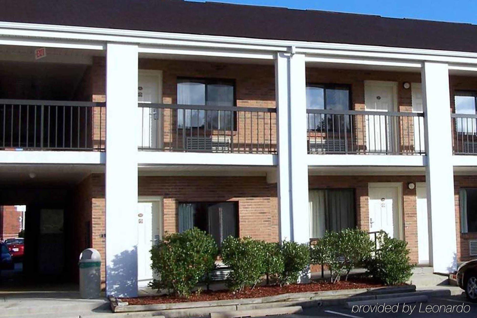 Hometowne Studios By Red Roof Egg Harbor-Atlantic City Airport Egg Harbor Township Buitenkant foto